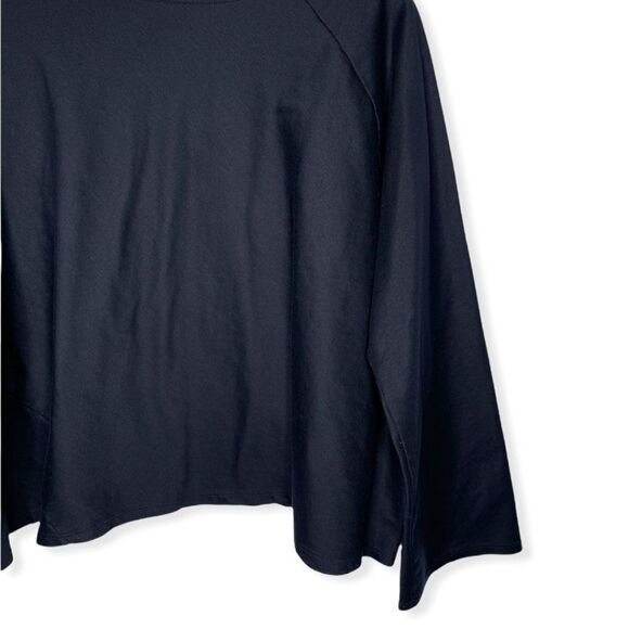 SHAMASK Spiral Long Sleeve Top in Black - Picture 2 of 9